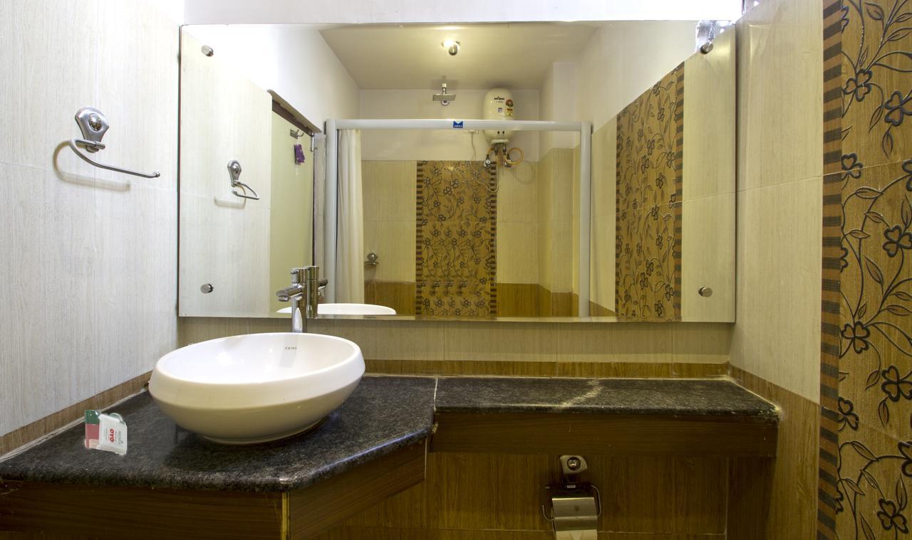 Oyo 984 Hotel Gn International Lālāguda Kültér fotó