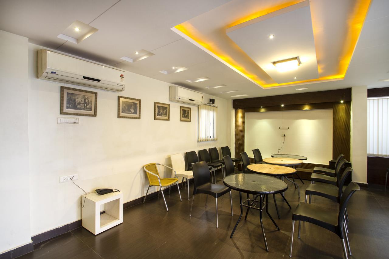 Oyo 984 Hotel Gn International Lālāguda Kültér fotó